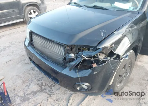 2011 Ford Escape Xlt z USA, uszkodzony, nr VIN 1FMCU9DG8BKB45285